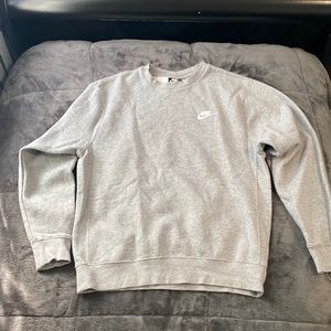 Nike crewneck pullover sweater